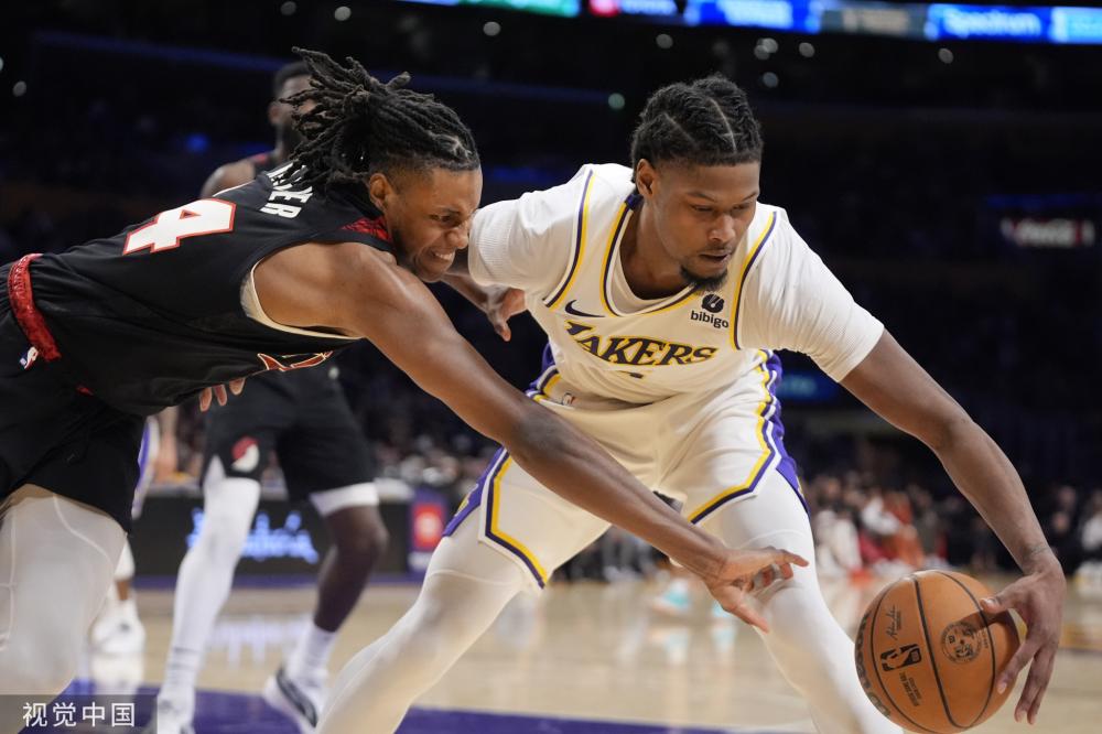 示了截然不 示了截然不